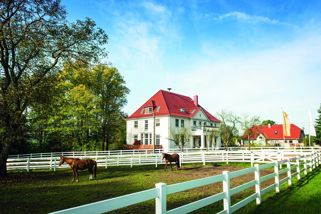 Gut Vorbeck Bed & Breakfast Gneven Exterior photo